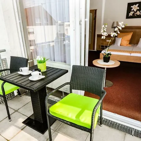 Garni 3* Metzingen (Tubingen)